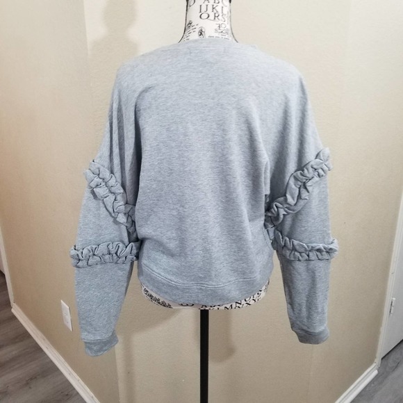 Romeo and Juliet Couture‎ crop sweatshirt - Picture 3 of 8